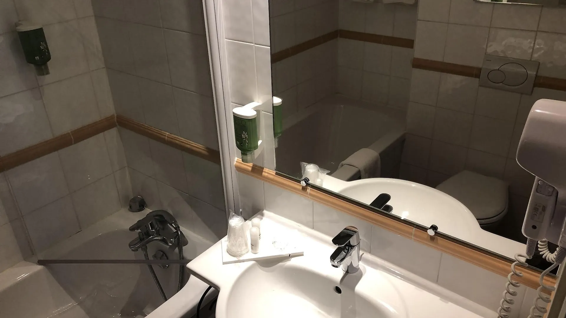 פריז Castex Hotel
