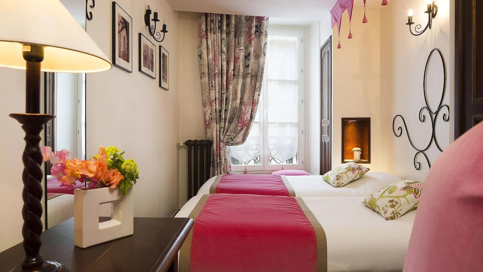 פריז Castex Hotel