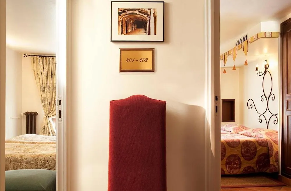 פריז Castex Hotel