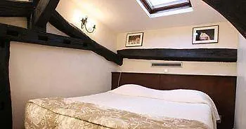 פריז Castex Hotel