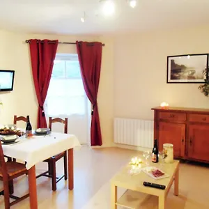 Apartment Les De La Fontaine Jullié